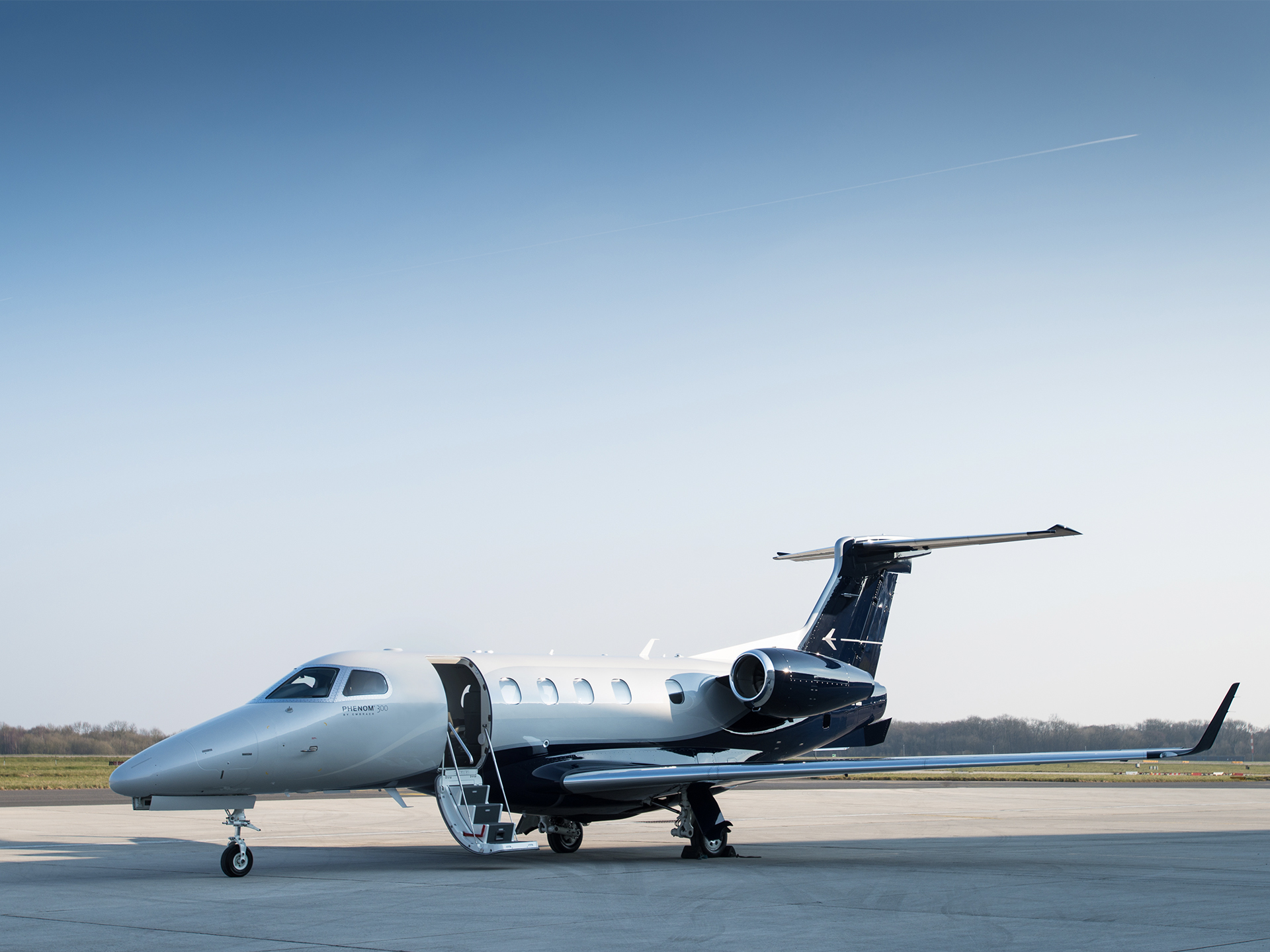 Phenom_300